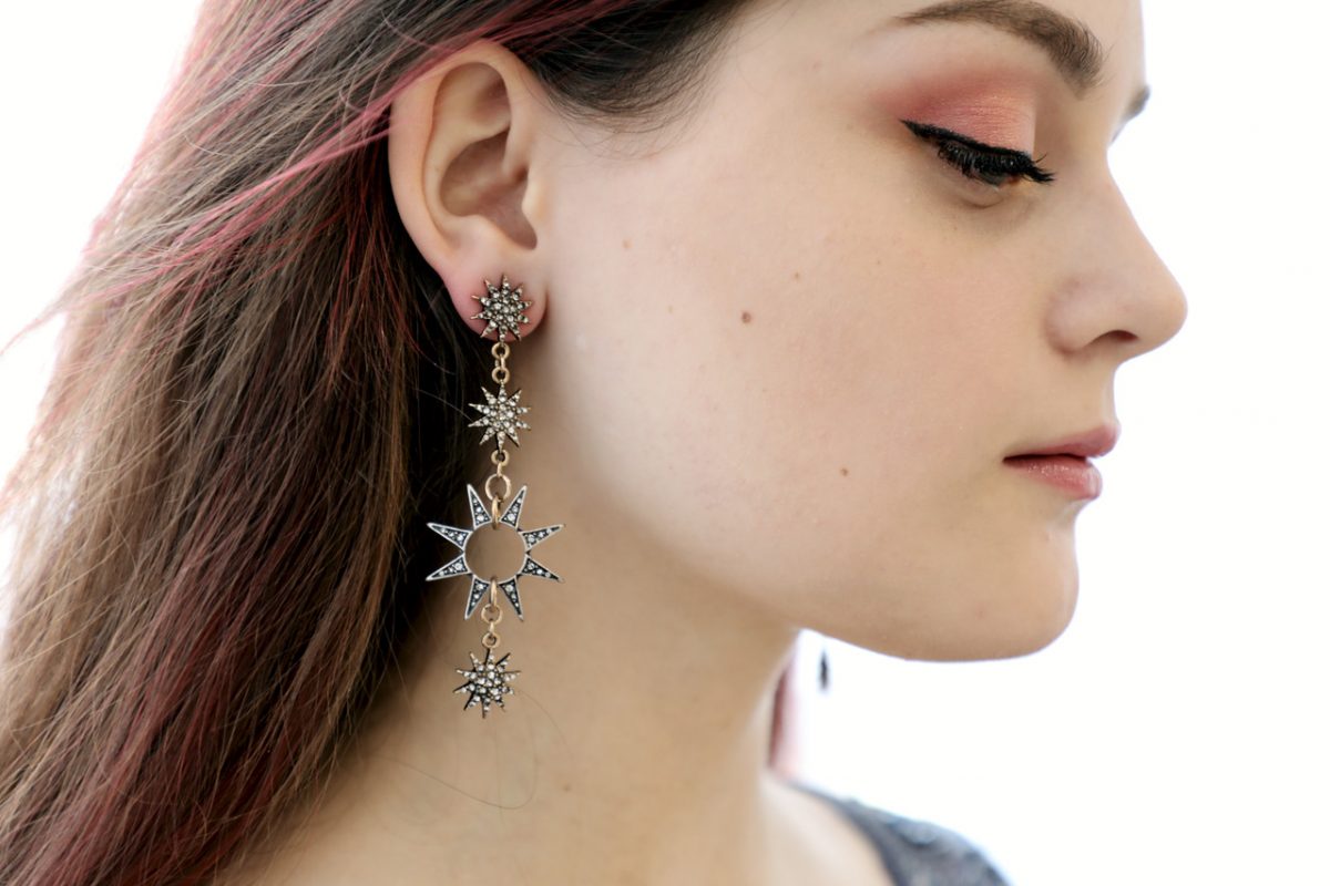 Оригинальные Ассиметричные серьги-звёзды от бренда Empire. Серёжки в виде звёзд. Длинные серьги — изображение 6