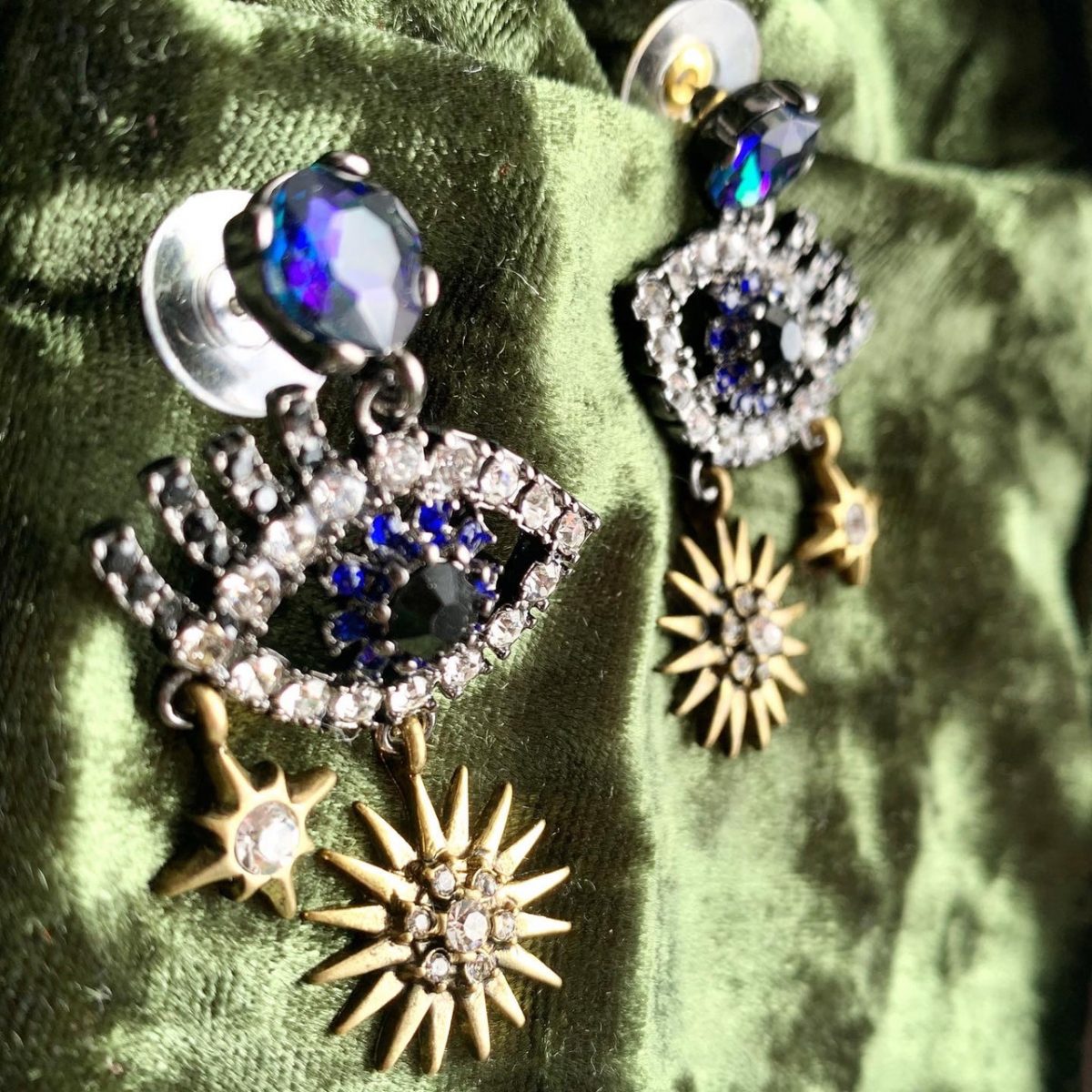 Оригинальные масонские серьги всевидящее око от бренда Empire. Серёжки в виде глаза, синие серёжки — изображение 4