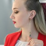 Длинные сережки в виде змей. Серьги-змеи с натуральными камнями на цепочках