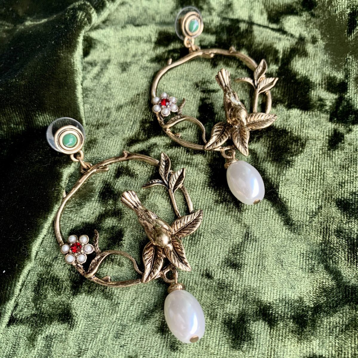 Серьги с птицами. Серёжки с имитацией жемчуга от бренда Empire — изображение 3