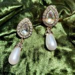 Серьги-капли с культивированным жемчугом. Сережки с подвесками. Элегантные серьги. Нарядные сережки-гвоздики — изображение 2