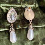 Серьги-капли с культивированным жемчугом. Сережки с подвесками. Элегантные серьги. Нарядные сережки-гвоздики — изображение 3