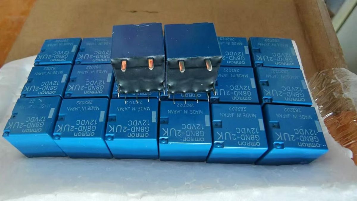 Реле ЭБУ omron электроручника BMW X5 Е70, X6 Е71 G8ND-2UK — изображение 2